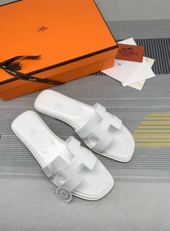 Hermes Shoe 